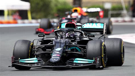 GP da França Verstappen supera Hamilton no fim e vence corrida da F1