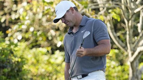 Masters Brooks Koepka Squanders Four Stroke Lead At Augusta