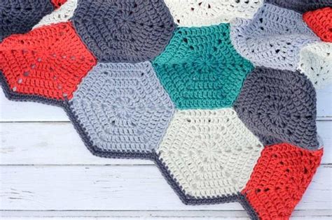 [Free Pattern] Customize this Beautiful Crochet Hexagon Afghan for Any ...