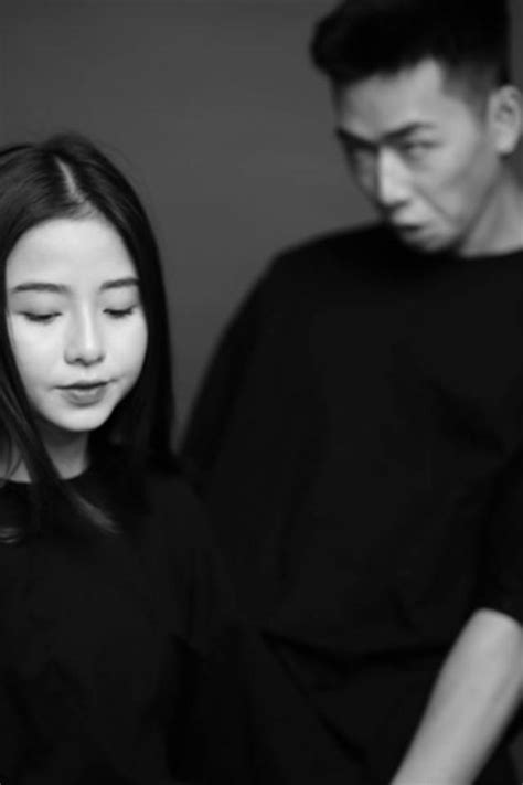 Có ai lầy như hot boy Ba Duy Dìm từ vợ đến bạn bè chán thì lấy chính mình ra làm trò đùa