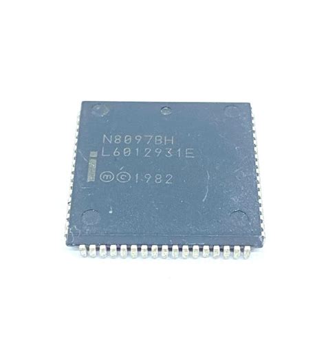 CIRCUITO INTEGRADO SMD PLCC 68 PINOS N8097BH INTEL Gold News