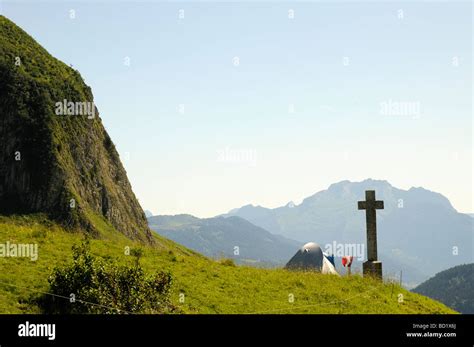 Camping france hi-res stock photography and images - Alamy