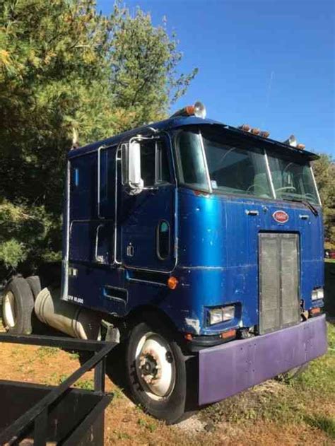 Peterbilt Sleeper Semi Trucks