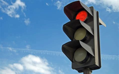 Athens to get ‘smart’ traffic light system | eKathimerini.com