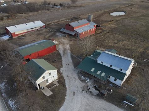 Circa 1998 Amish Farmhouse For Sale W Barn Outbuildings And Pond On 20