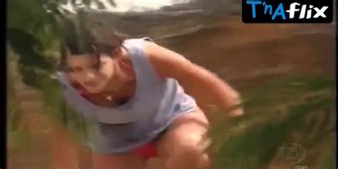 Vaani Kapoor Breasts Bikini Scene In Carefree Tnaflix