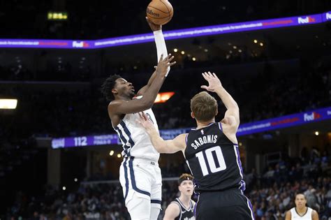 Domantas Sabonis Triple Double Carries Kings Past Grizzlies Reuters