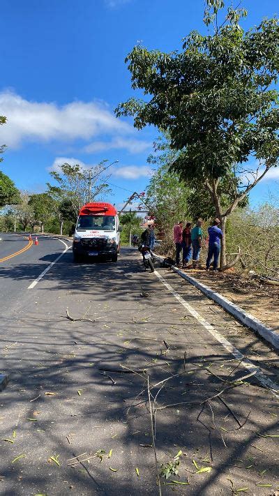 VÍDEO Caminhoneiro e ajudante moradores de Linhares morrem após