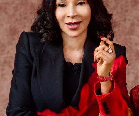 Zenith Bank Dmd Adaora Umeoji Named Humanitarian Services Icon Of The