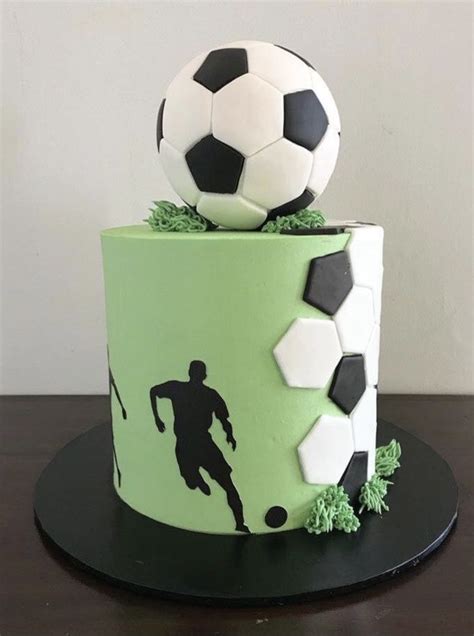 Pin by KAVAERCA on CUMPLEAÑOS FÚTBOL Football birthday cake Soccer