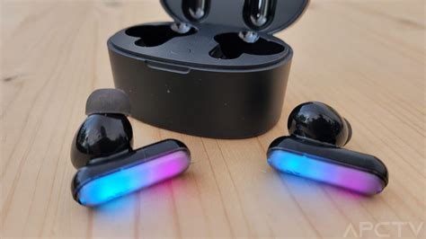 HHOGene GPods Review New Earbuds With RGB LED Lights