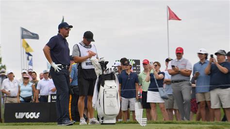 Fan Yells Saudi Based Heckle At Phil Mickelson At Bedminster Vcp Golf