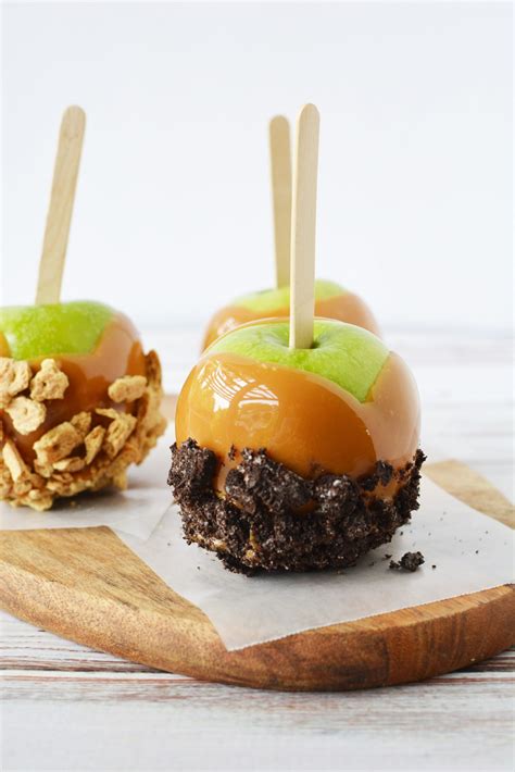 Easy Caramel Apples Recipe - Our WabiSabi Life