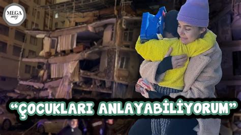 Berfu Yenenler Deprem B Lgesinde Ocuklara Oyuncak Verdi Youtube