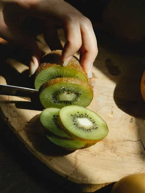 Explore The Amazing Health Benefits Of Kiwi Fruit