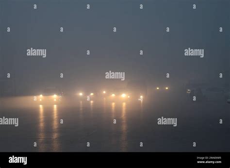 Peshawar Peshawar Pakistan 4th Jan 2024 Dense Fog Covers Peshawar