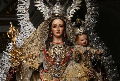 Procesión de la Virgen de los Remedios Málaga Guía