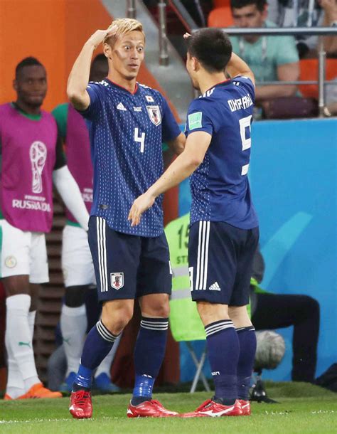 【w杯と本田圭佑2】エゴも応援の気持ちも「今にみてろよ 自分と闘ってる」後輩に言えることは 日本代表写真ニュース 日刊スポーツ