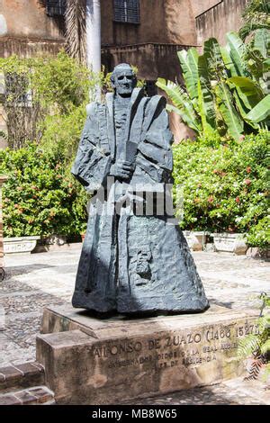 Statua Di Alonso De Zuazo Museo De Las Casas Reales Santo Domingo