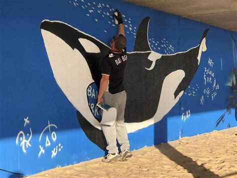 Les Sables DOlonne Les Fonds Marins Stars De La Fresque De La Grande