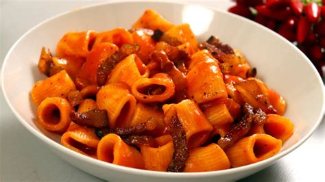 Non Ho Mai Mangiato Una Pasta Cosi Deliziosa Ricetta Alla Romana