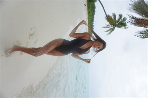 Beautiful Melena Maria Rya Teasing With Her Nice Ass On The Beach 15 Photos