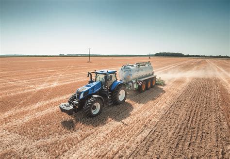 New Holland T8 GENESIS Con PLM Intelligence