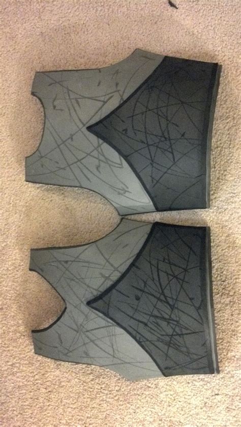 Eva Foam Pauldron Tutorial Using Eva Foam For Cosplay For The First Time Cosplay Advice To