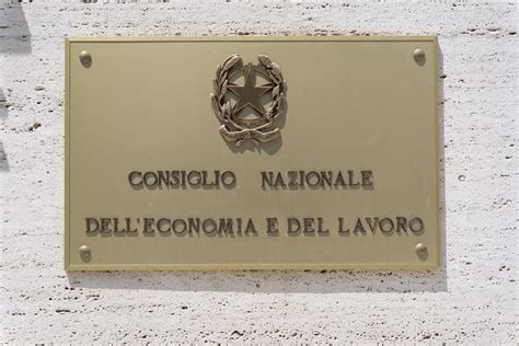 Meloni E Il Salario Minimo Fanno Risorgere Il Cnel Policy Maker