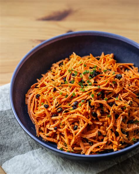 12 Hearty, Healthy & Colorful Salads to Brighten Your Winter Lunch