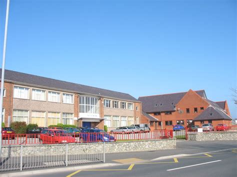 Ysgol Syr Hugh Owen School © Eric Jones Geograph Britain And Ireland