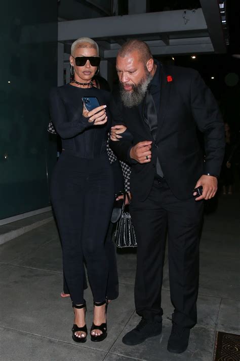 Amber Rose Leaves Mr Brainwash Art Museums Grammys Afterparty In