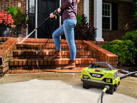 RYOBI 1 800 PSI 1 2 GPM Electric Pressure Washer RY141820VNM