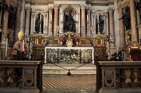 The Royal Chapel Of The Treasure Of San Gennaro Italiani It