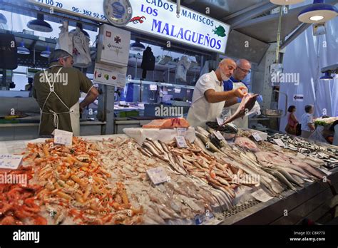 Pescado Fresco En El Mercado Central Mercado Central Valencia Espa A