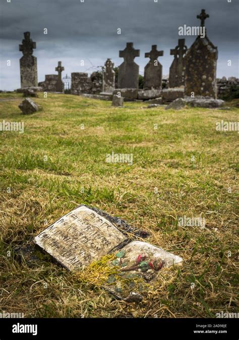 Celtic Graveyard In Ireland Stock Photo Alamy