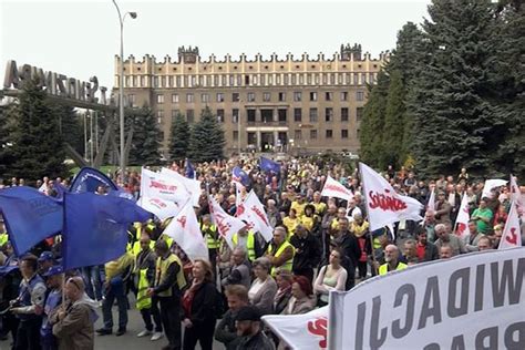 Trwa Protest G Rnik W I Hutnik W W Krakowie Radiomaryja Pl