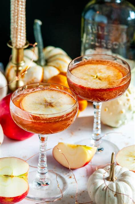 Autumn Apple Cider Whiskey Cocktail - Aberdeen's Kitchen