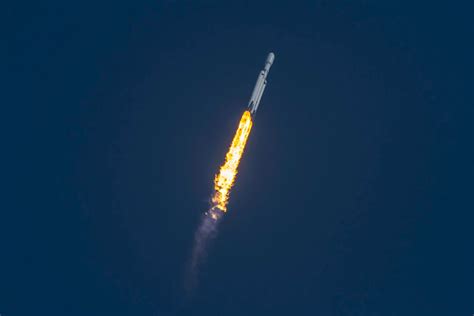 Elon Musk's SpaceX plans to raise fresh funds, take valuation up to