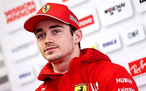 Primer Plano De Charles Leclerc F Pilotos De Carreras