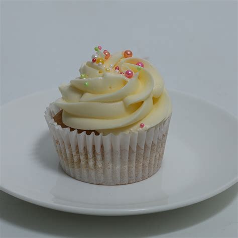 Indulge in Our Vanilla Cupcakes | Home Delivery