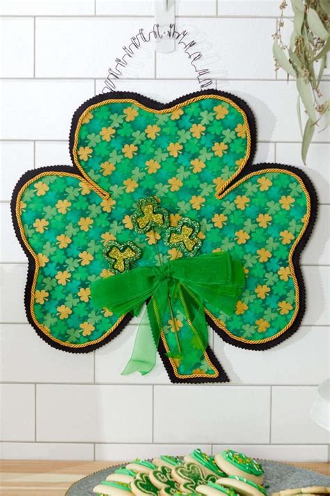 25 Easy St Patrick's Day Crafts To Make In 2025