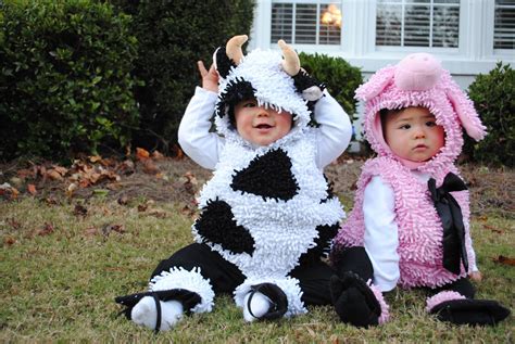 √ Cute Twin Halloween Costumes