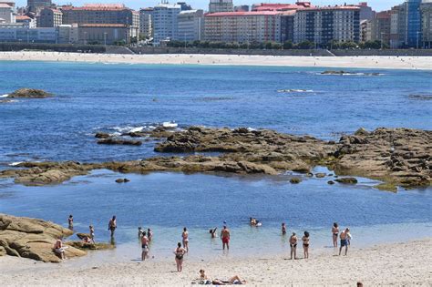 Las Altas Temperaturas Llenan Las Playas De A Coruña La Opinión De A