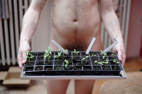 Itspigweeding Its World Naked Gardening Day And Nobody Here