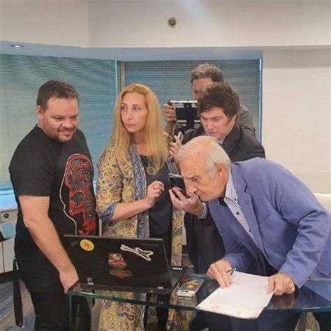 Quién ganó el sorteo del sueldo de Javier Milei