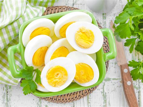 Should you eat eggs in summer?