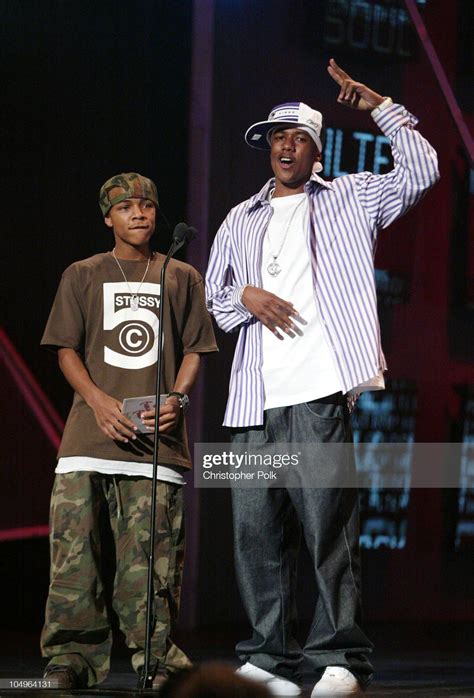 Bow Wow And Nick Cannon Present The Award For Favorite Female Hip Hop