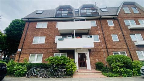 Queens Park Court Ilbert Street W10 1 Bed Flat £399950