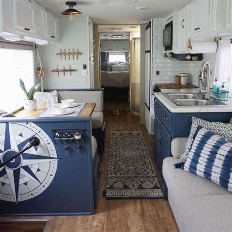 25 Modern Farmhouse Style RV Makeovers For Winter